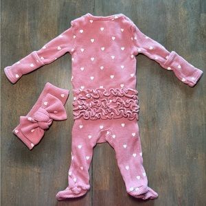 Spearmint Organic Waffle Ruffle Zip Footie, Dusty Rose with White Hearts W/ Bow